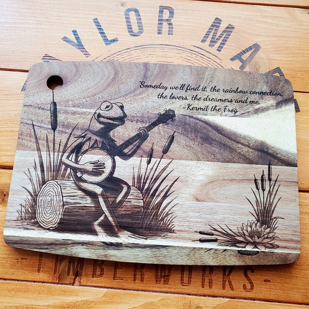 Disney💫 Handmade🖐️ Kermit The Frog🐸 Acacia Wood🪵 Serving Board